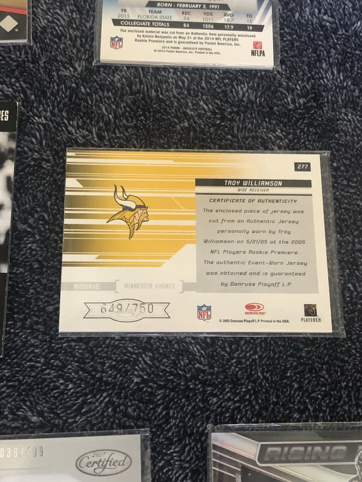 2005 Leaf Rookies & Stars Rookie /750 Troy Williamson #277 Rookie RC - Image 2 of 3