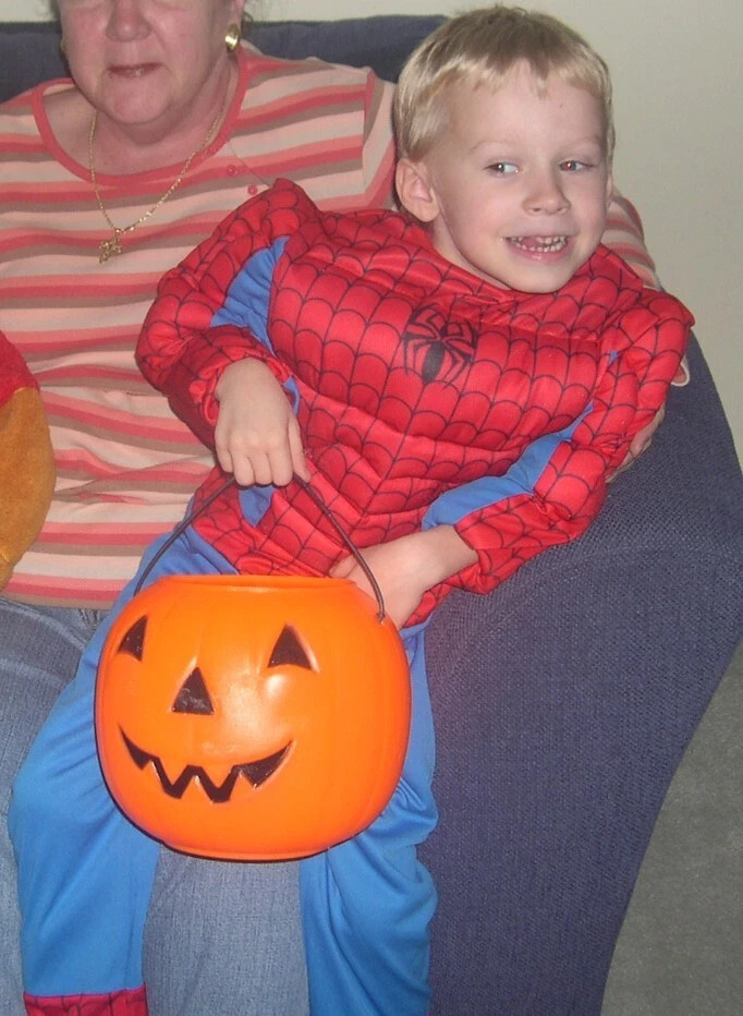 LIKE NEU QUALITY SPIDER MAN Halloween Costume Suit, 7 - 8 SIZE, RED BLUE - Image 2 of 4