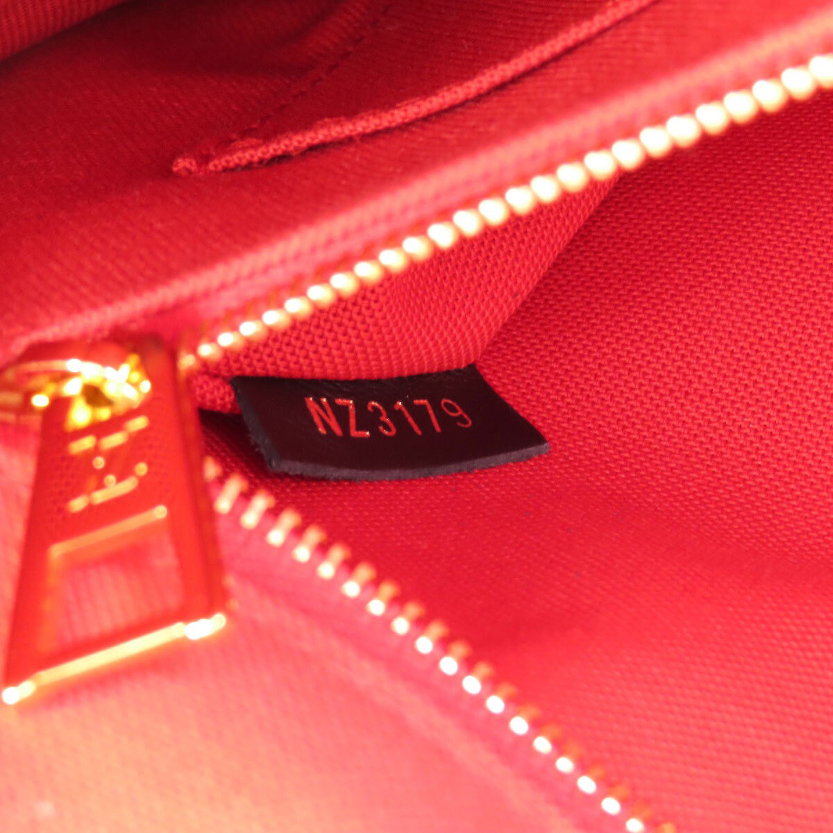 ルイ・ヴィトン OnTheGo PM - Bags and Small Leather Goods - Women's Bags