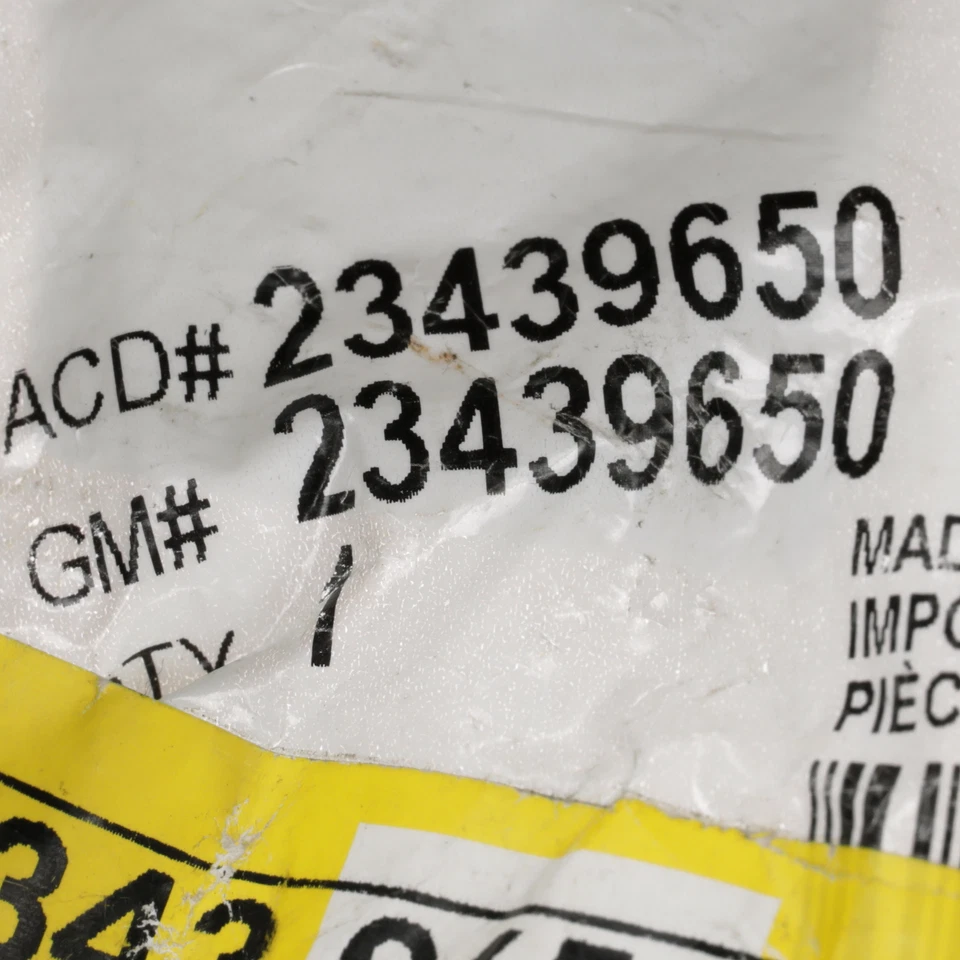 Dobradiça de escotilha de porta traseira lateral de passageiro Chevrolet GMC 2014-2022 nova do fabricante de equipamento original 23439650 - Imagem 3 de 3