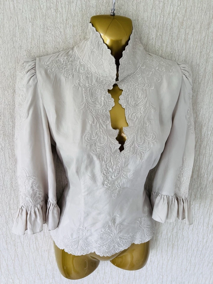 Exquisite Karen Millen Champagne Silk Lace Victoriana Blouse UK10 Stunning - Image 3 of 4
