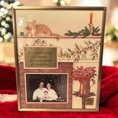 Hallmark Keepsake Our Family Christmas Photo Holder Frame Ornament VTG 8 x10 