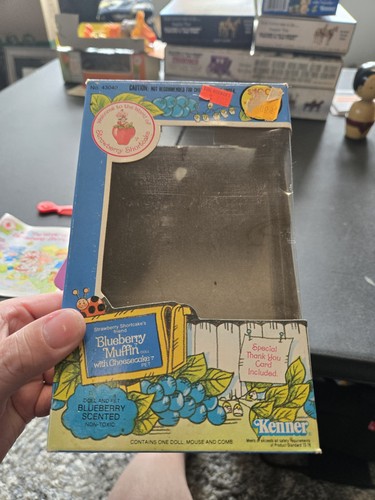Vintage SSC Kenner Strawberry Shortcake Blueberry Muffin Puppe mit Käsekuchen Haustier  - Bild 6 von 7
