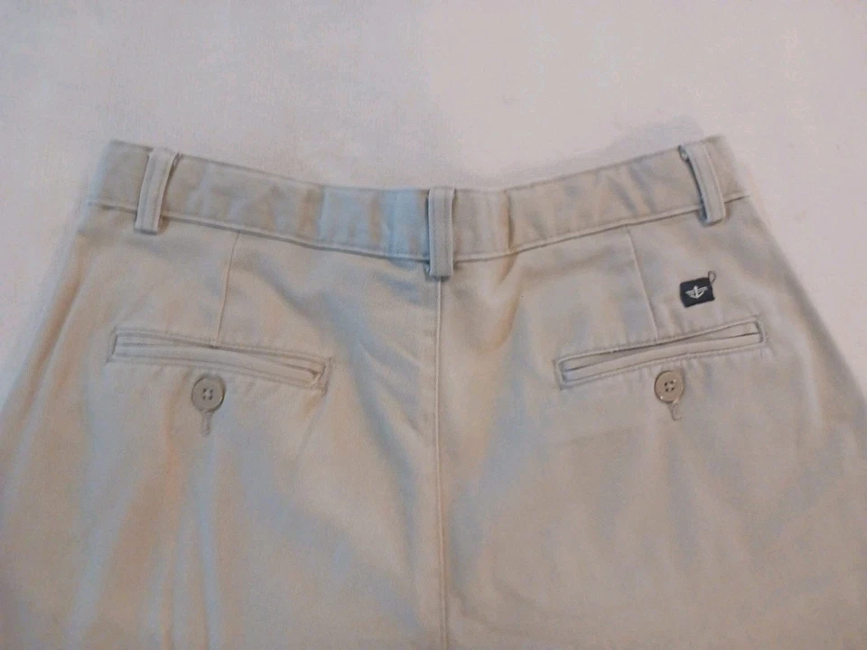 Dockers Khaki Pleated Classic Fit Women's 18 - Image 3 of 4