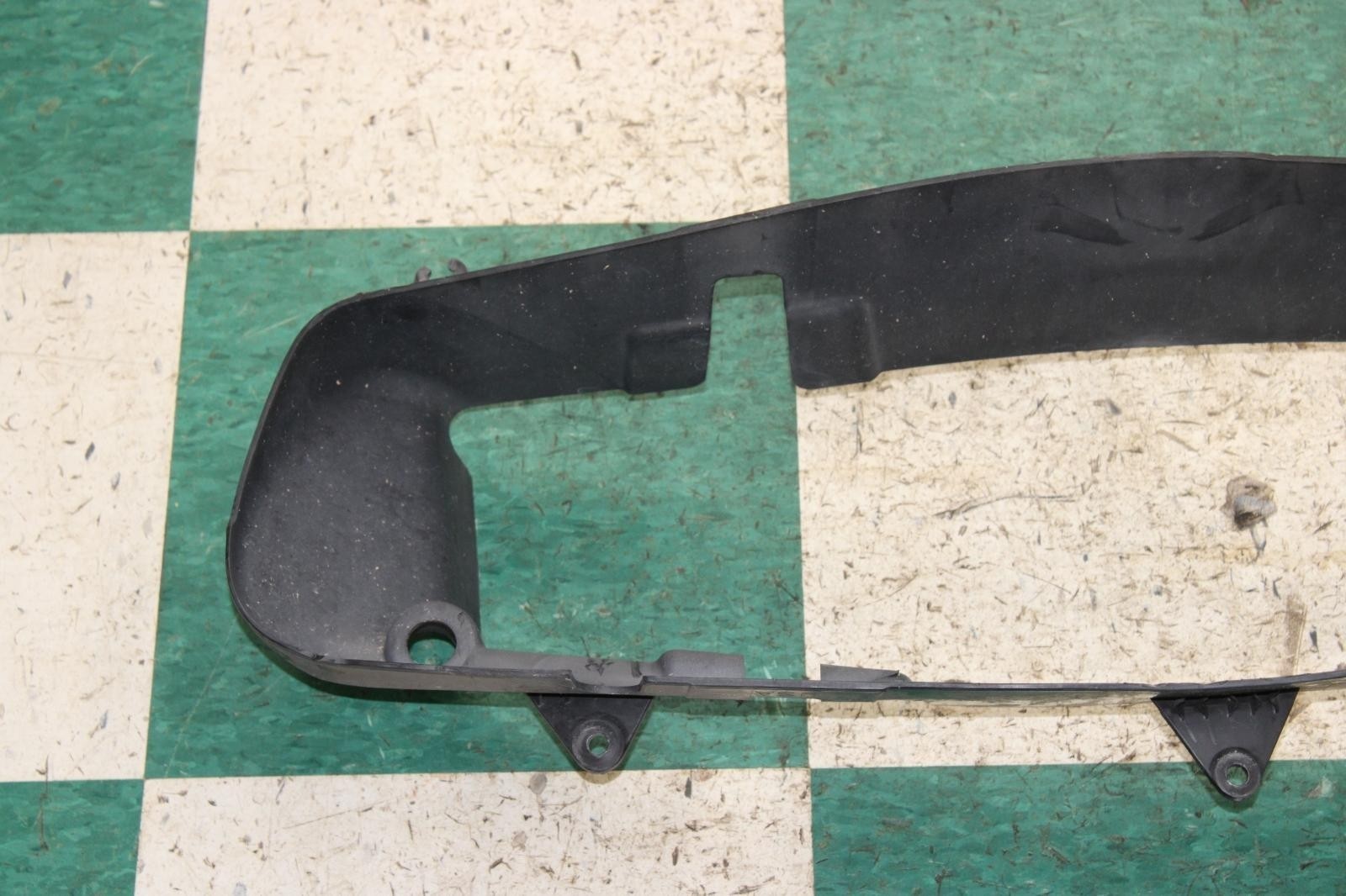 14-17 Ghibli Engine Front End Center Air Guide Deflector Panel Shroud Factory OE
