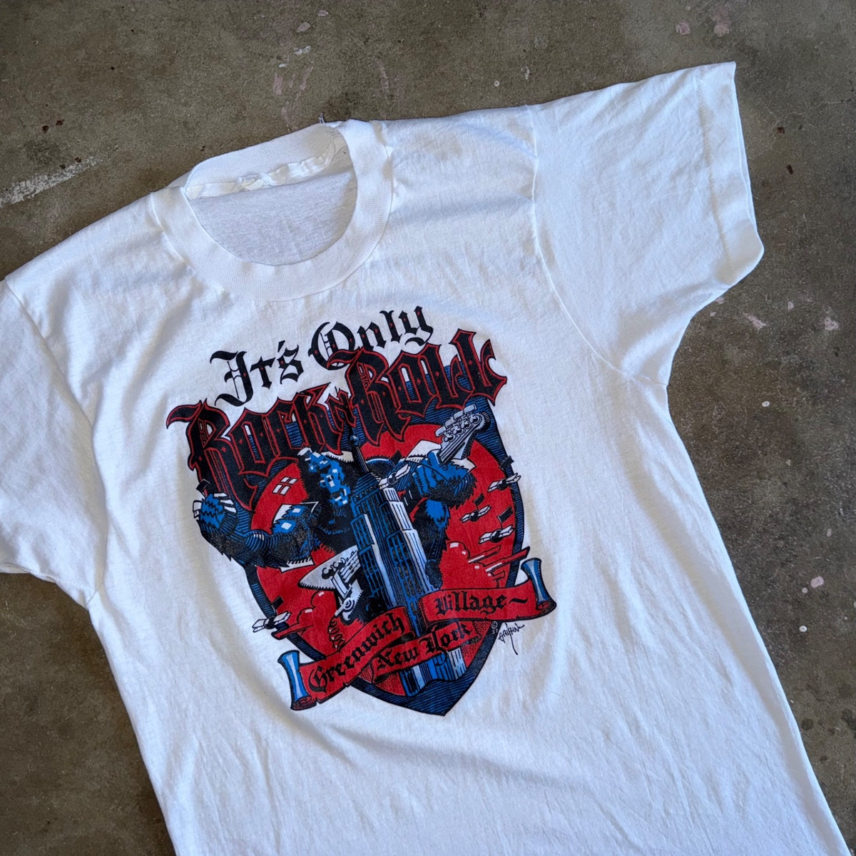 80s VINTAGE GREENWICH VILLAGE NEW YORK CITY NYC SOUVENIR T-SHIRT