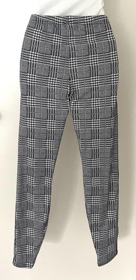 Eye Candy Women's Geometric Black and White Stretchable Casual Leggings Size S - Image 4 of 4