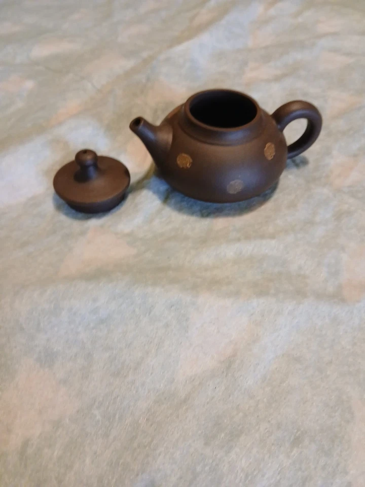 Chinese Asian Yixing Zisha Clay Teapot With Lid - Image 3 of 3