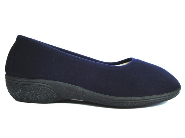 Zapatillas de andar en casa en color azul con un poco de cuña suela de goma