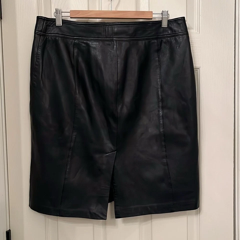 Vintage Tommy Hilfiger Black Knee Length Soft Leather Skirt Sz 12 Back Slit Hem - Image 2 of 4