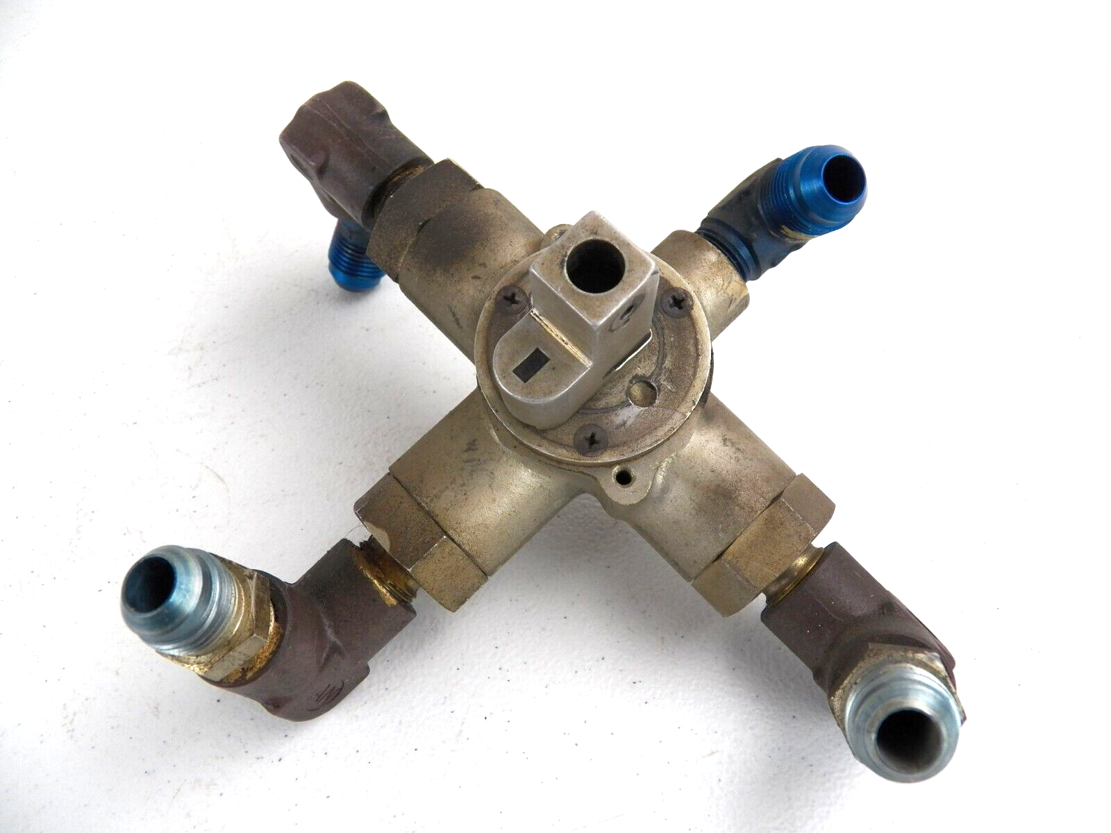 Cessna 310 Fuel Selector Valve Assembly 0855021 for sale online | eBay