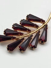 Stunning Red Rhinestone Sprig Leaf Brooch pin Unsigned beauty