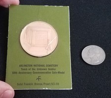 VINTAGE CARDED BRONZE Tomb of the Unknown Guard The Old Guard US Challenge Coin