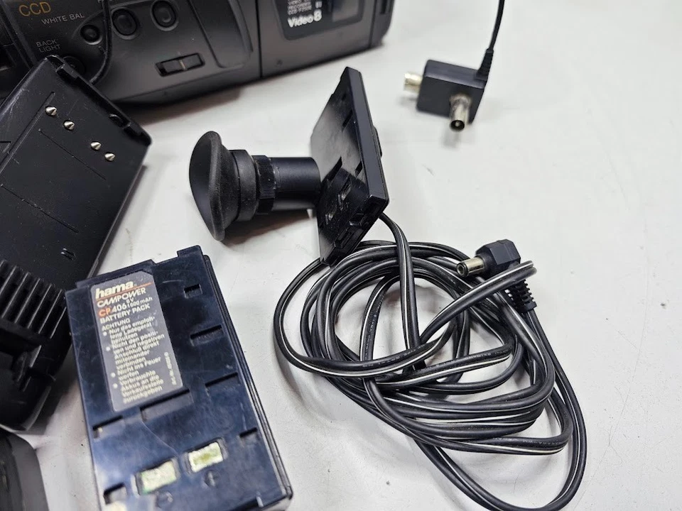 Video Camera Recorder SONY CCD-F250E, Used, Untested, For Parts or Repair - Image 4 of 4