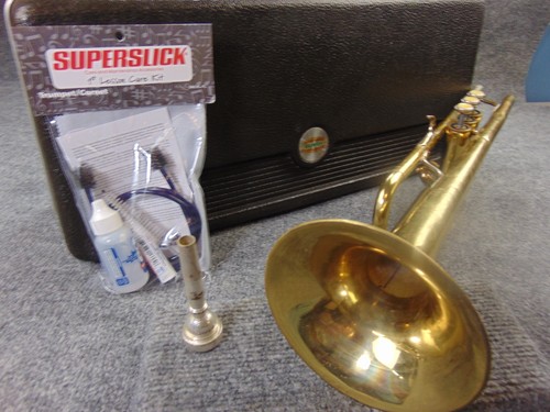 Bundy Trumpet By Bach READY TO PLAY Beginner Student Case, Mouthpiece Care Kit