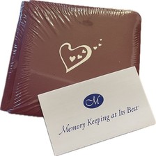 CREATIVE MEMORIES RED 7 x 7 EXPRESSIONS OF LOVE HEART SCRAPBOOK ALBUM