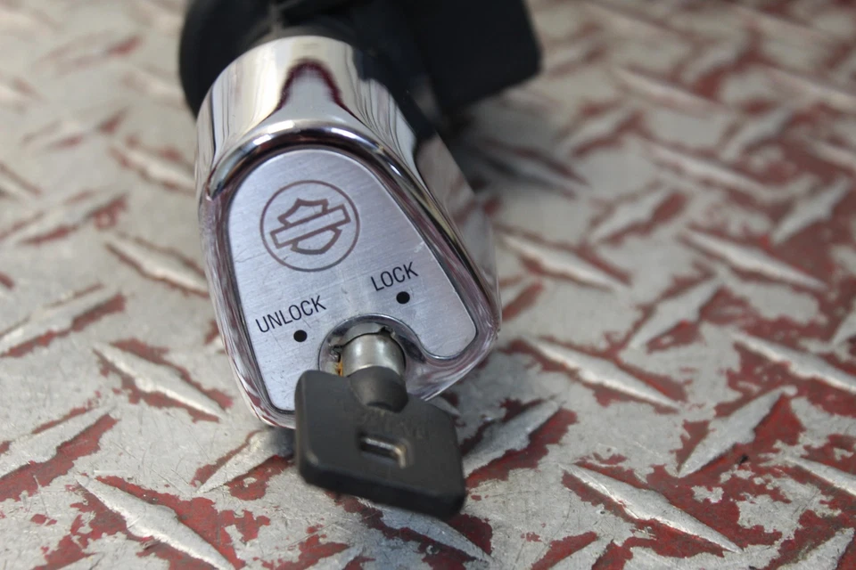 Harley Street Glide 2010 OEM interruptor de encendido llave inferior superior alforja cerraduras SG47 Foto 4 de 4