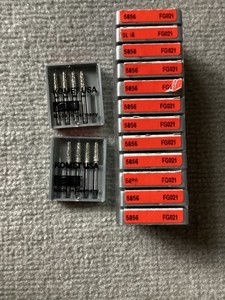 Komet 5856 FG021 Super Coarse Round-End Taper Diamond Burs 68 Burs Total
