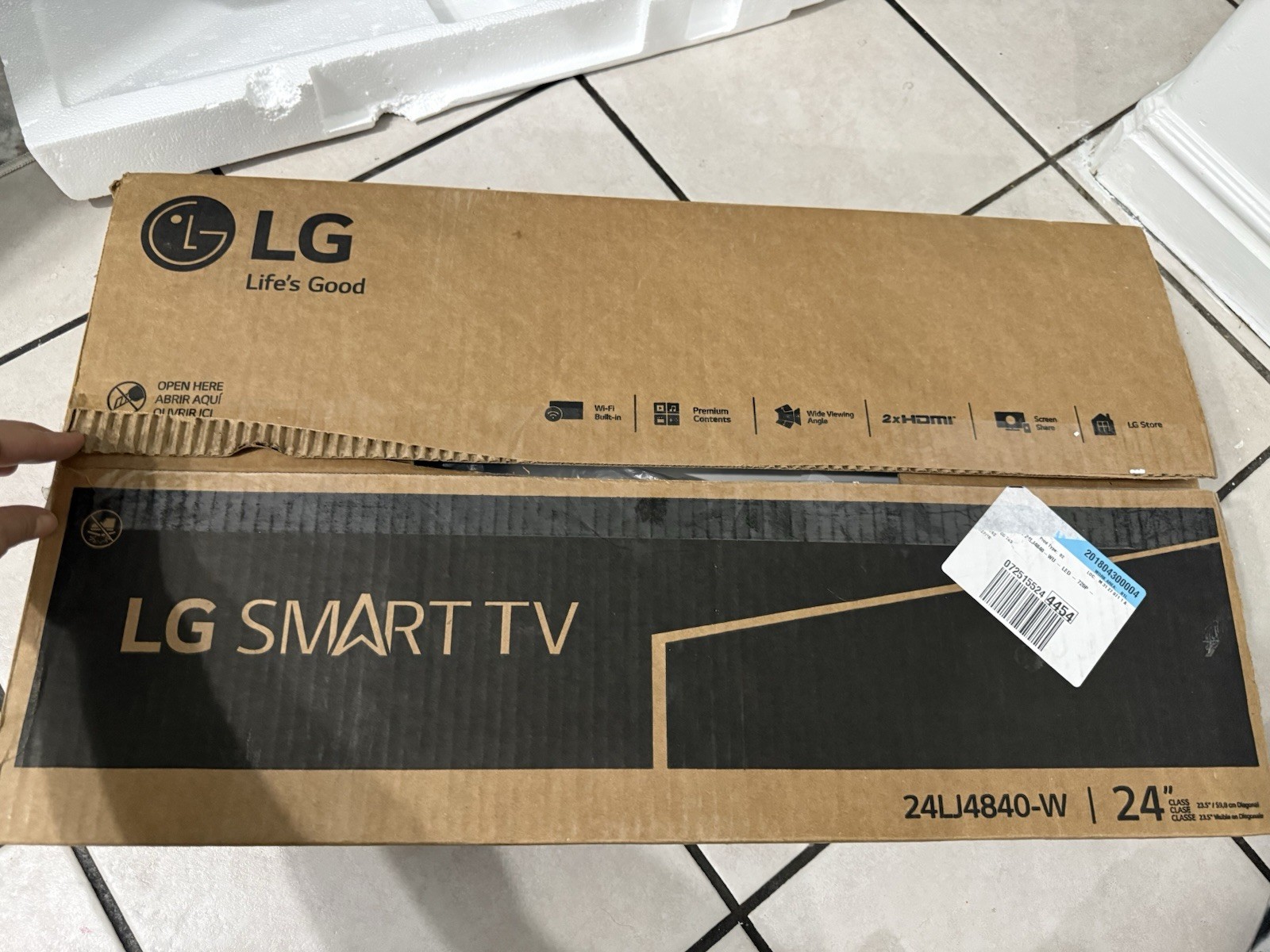 LG 24LJ4840-W 24-Inch HD (720p) LED Smart TV new