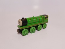 Thomas Friends Wooden Railway Train Tank Engine Henry with Tender Box Car 0107