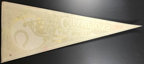 NFL Indianapolis Colts 2003 AFC South Conference Champions Pennant - 30 Inches - Picture 7 of 9