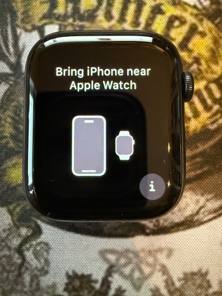 Apple Watch Series 9 45mm Aluminum Case with Sport Loop Midnight, One