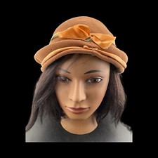 Vintage Felt MERRIMACK HAT CORP   100 Wool Ladies 1920s Flapper Style Hat