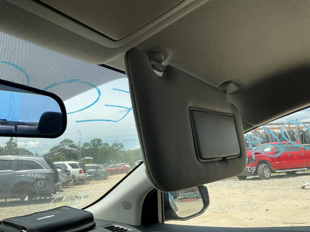 2015 nissan sentra sun visor online