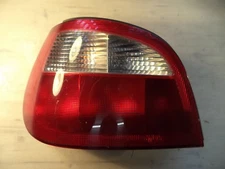 Renault Megane Rear Left Tail Light Lamp 7700428320 Hella D3615