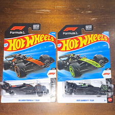 Hot Wheels Formula 1 McLaren F1 Team Kick Sauber F1 Team lot of 2