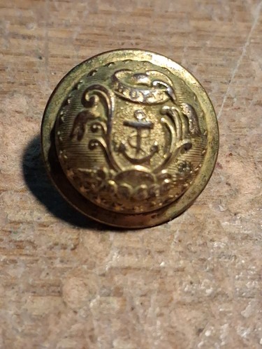 Union Civil War Rhode Island State Seal Militia Staff Coat Button