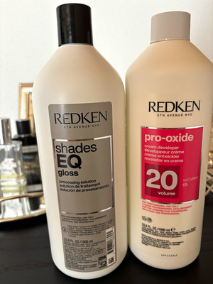 Redken Shades EQ Processing Solution + Pro-Oxide 20 Vol. Set
