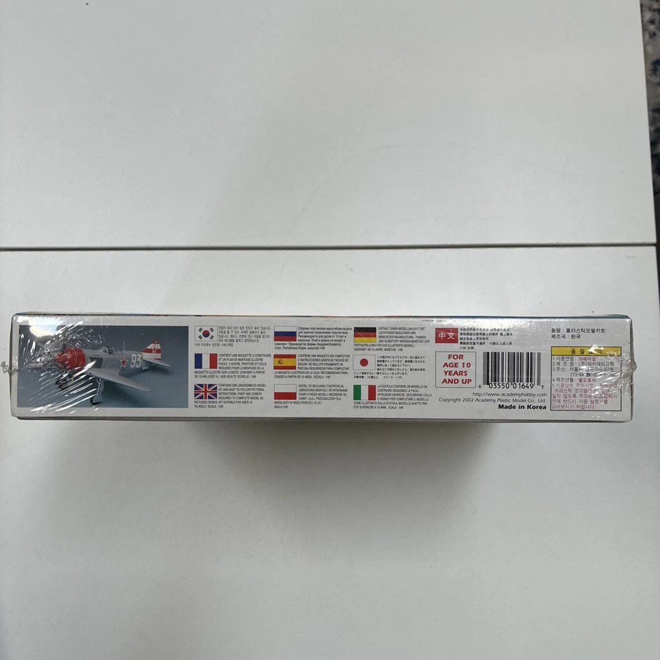 Kit Modelo Academy Lavochkin La-7 1/48 #1649 Segunda Guerra Mundial Luchador Soviético Fuera de Uso RARO Sellado Foto 2 de 4