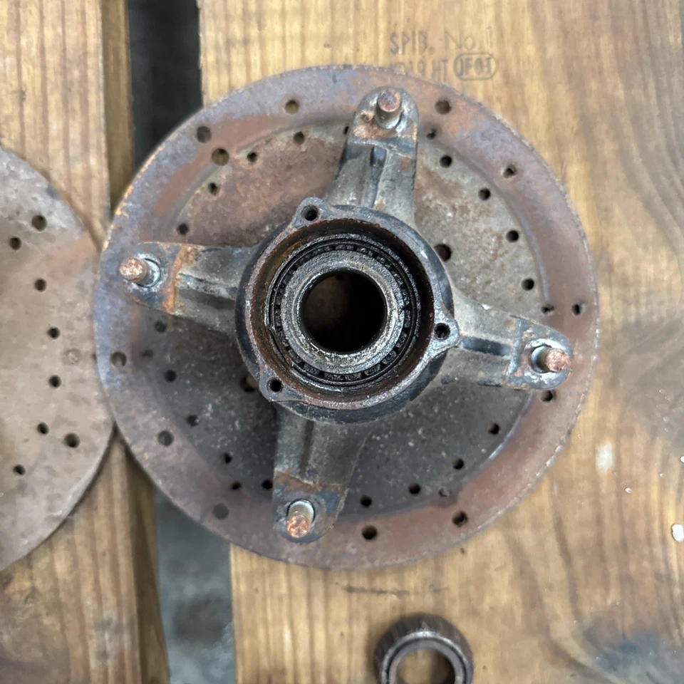 Bujes de freno delanteros Polaris Sportsman 400 01 4 x 4 Foto 2 de 3