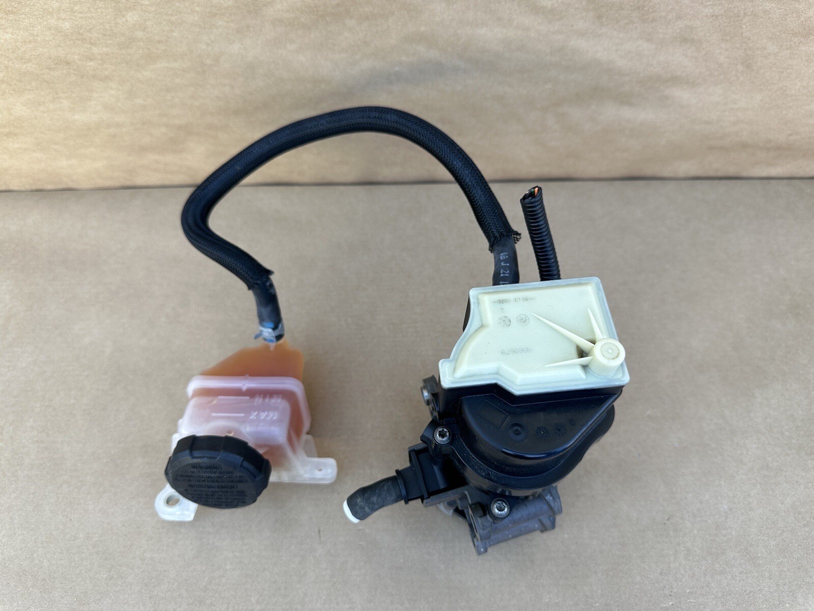 20172022 Kia Niro Hybrid HEV OEM Actuator EngineClutch Pump 41050