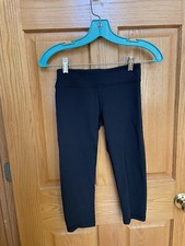 Ivivva Girls 12 Black Solid Reversible Cropped Pants EUC