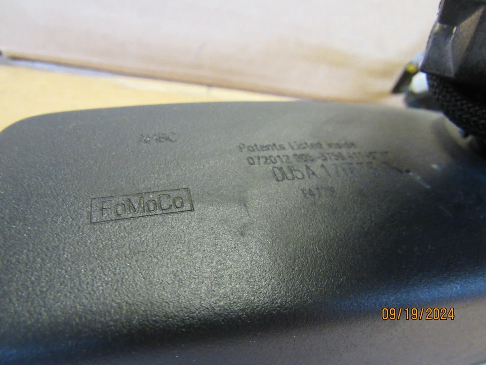 2013 2014 2015 2016 2017 Lincoln MKT Interior Rear View Mirror OEM E11026532 - Image 3 of 4