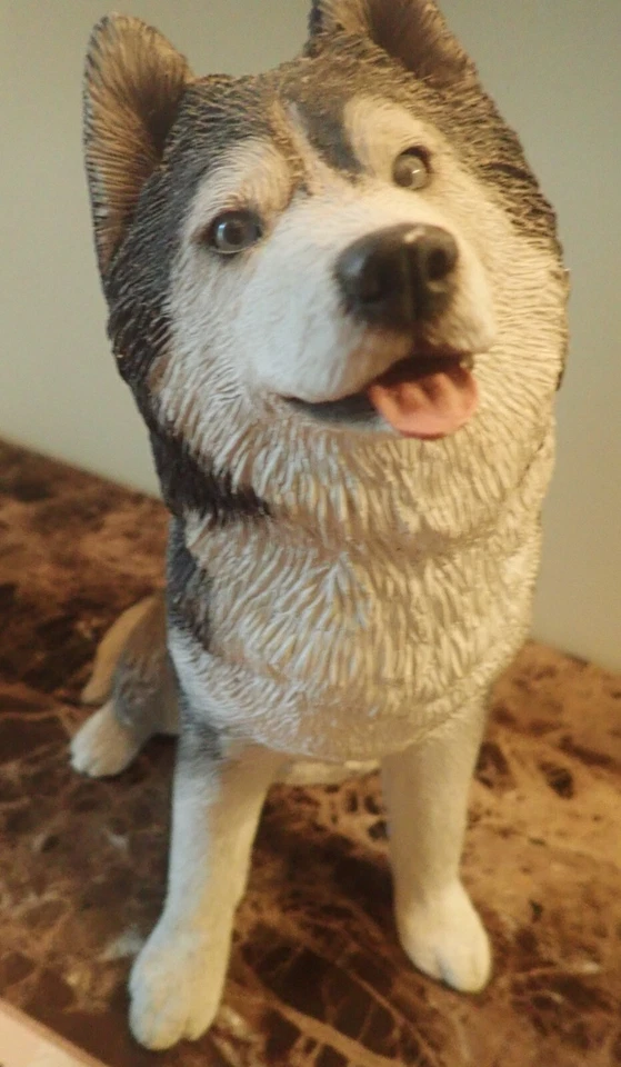 Vintage Siberian Husky Set featuring Sandicast Husky (#0S348) 2006 Brue - Image 4 of 4