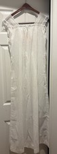 VTG IRIS by Bert Yelin Hand Embroidered Flowers Button Down Night Gown size M.