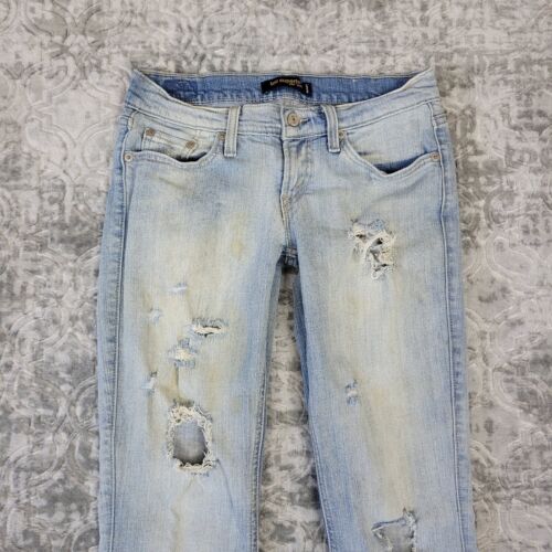 Pantalones de mezclilla Levi's 524 para mujer 5 azules desgastados pierna acampanada bolsillos manchados - Imagen 2 de 17