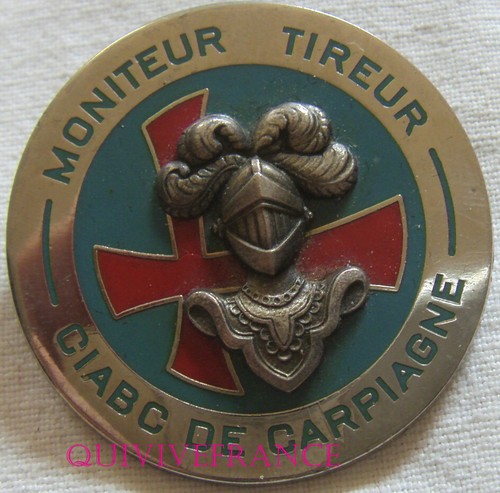 Broderie Ancienne 11e Régiment De Cuirassiers CIABC Carpiagne 1992 – Fanion