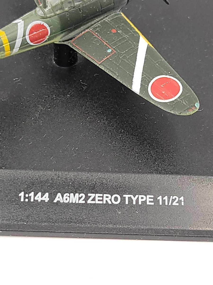Military WWII Aircraft A6M2 Zero 11/21 Reisen 1:144 Scale 21st