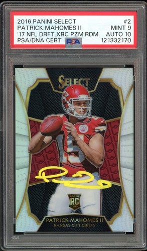 2016 Panini Select 2017 XRC Prizm #2 Patrick Mahomes RC PSA 9/10 Auto MINT