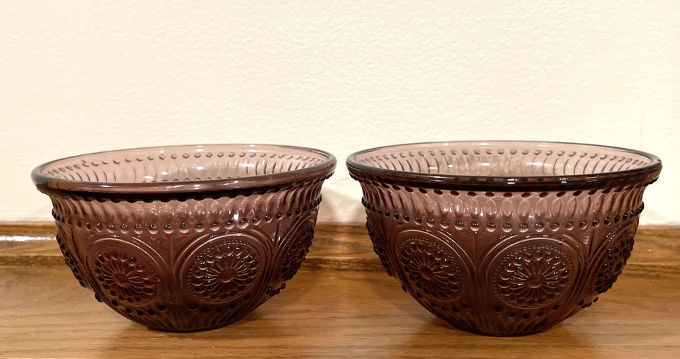 Набор из 2 стеклянных чаш The Pioneer Woman Adeline 5 дюймов слива фиолетовый аметист тиснение - Изображение 3 из 4