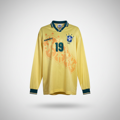 UMBRO アンブロ ブラジル CBF サッカーイエローユニフォーム 90s UMBRO アンブロ ブラジル CBF サッカーイエローユニフォーム 90s