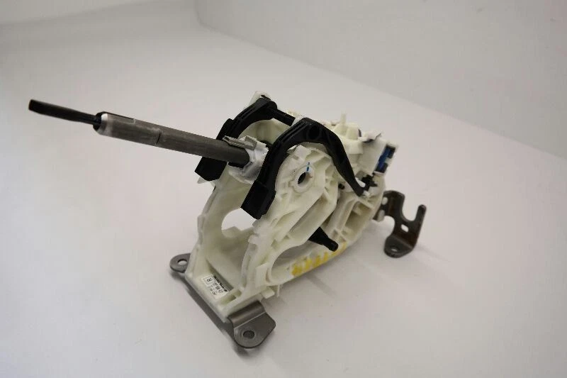 2012 Nissan Quest Transmission Shifter Shif Assembly - Image 3 of 4