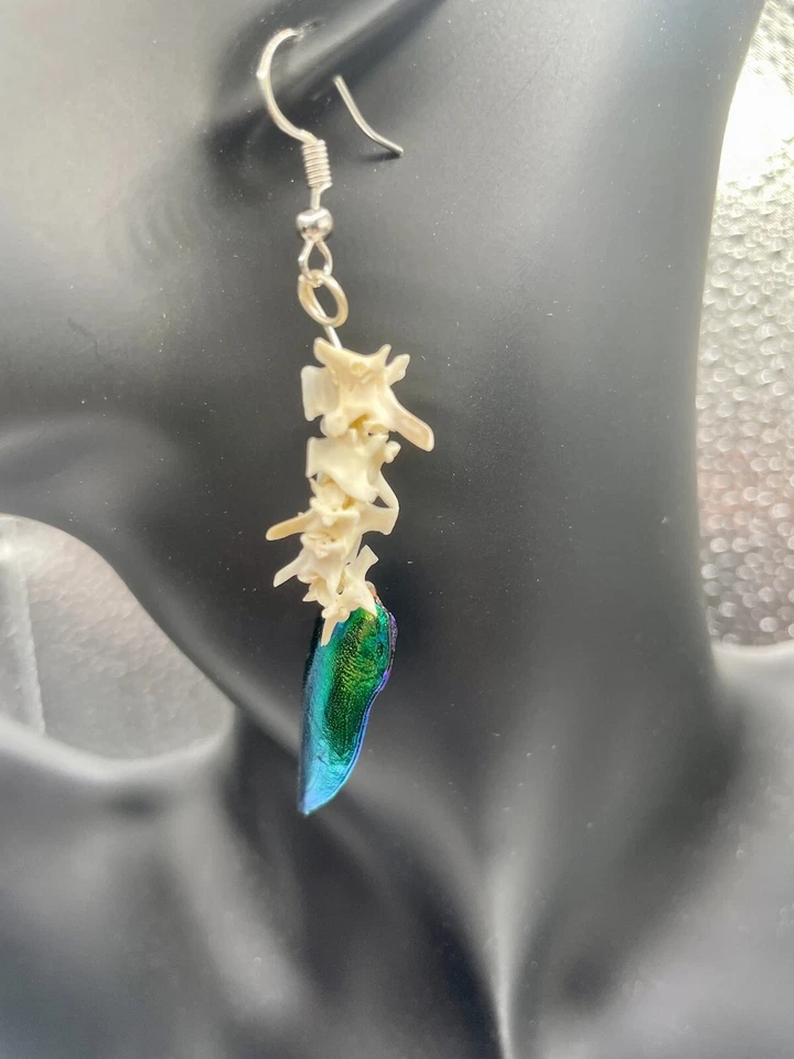 Pendientes colgantes vintage joya ala escarabajo y serpiente de cascabel vértebras para disfraz Foto 4 de 4