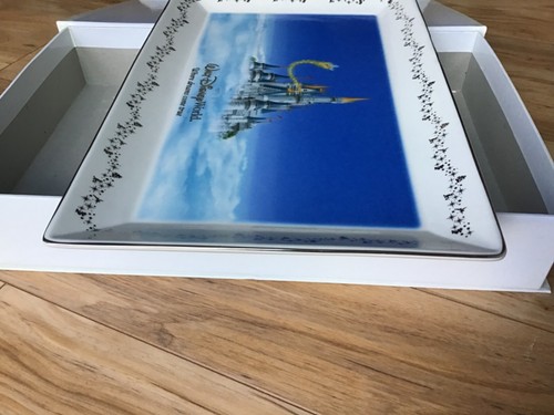 Walt Disney World “Where Dreams Come True” Cinderella’s Castle Plate Collector - Picture 5 of 9