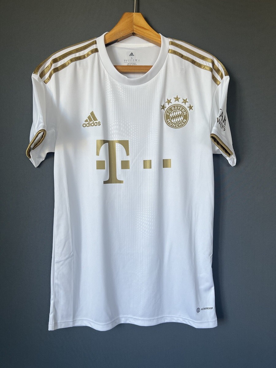 Bayern Munich Jersey 2022-23 Away Small Mens Soccer Shirt HI3886