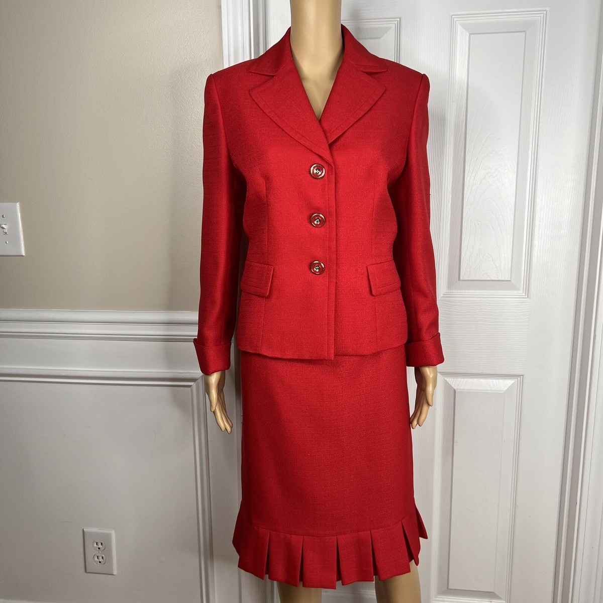 s-l1200.jpg s-l1200.jpg